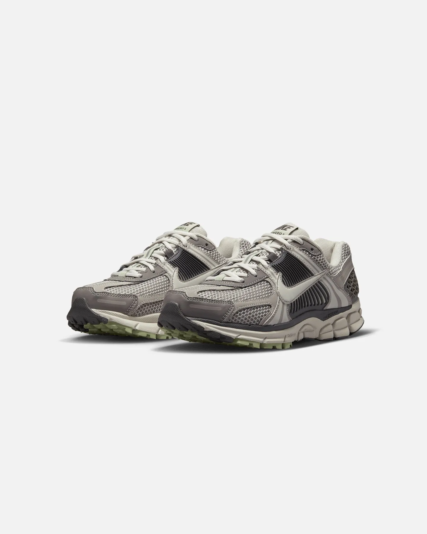 Nike Women's Zoom Vomero 5 "Cobblestone" Cobblestone/Light Bone Lightweight Midsole Muddy running