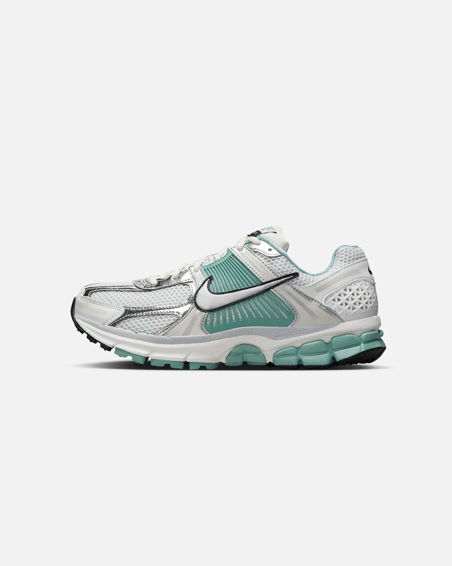EVA sole running in a frozen river area shoes Nike Women's Zoom Vomero 5 Summit White/Metallic Silver-Wolf Grey