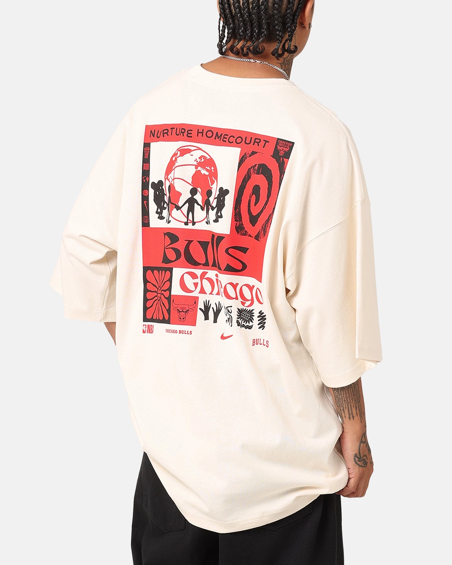 Nike Chicago Bulls NBA Courtside Oversized T-Shirt Pure Versatile Trend Ribbed Collar Trim