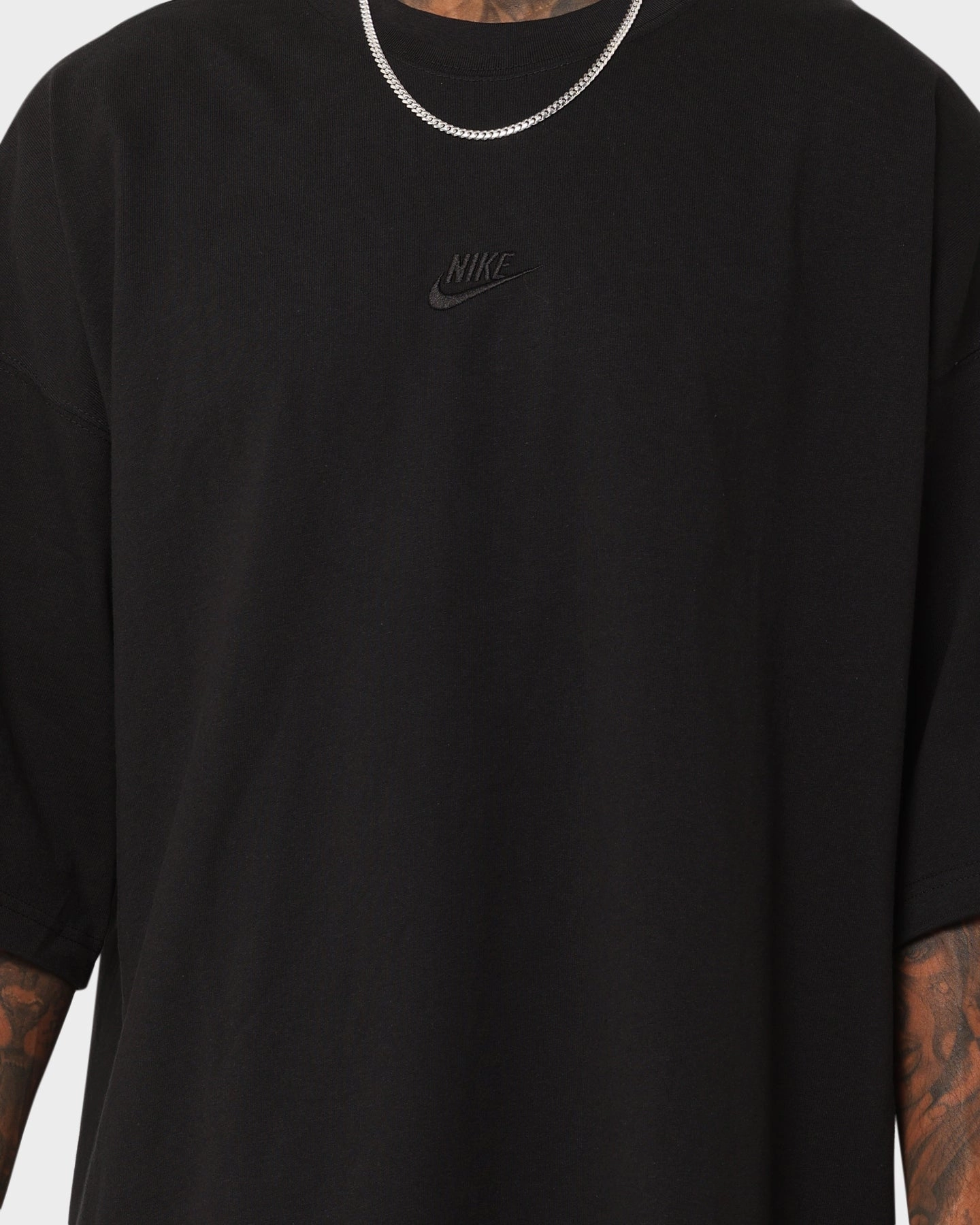 sports activity Nike Sportswear Oversized Premium Essentials Sustainable T-Shirt Black