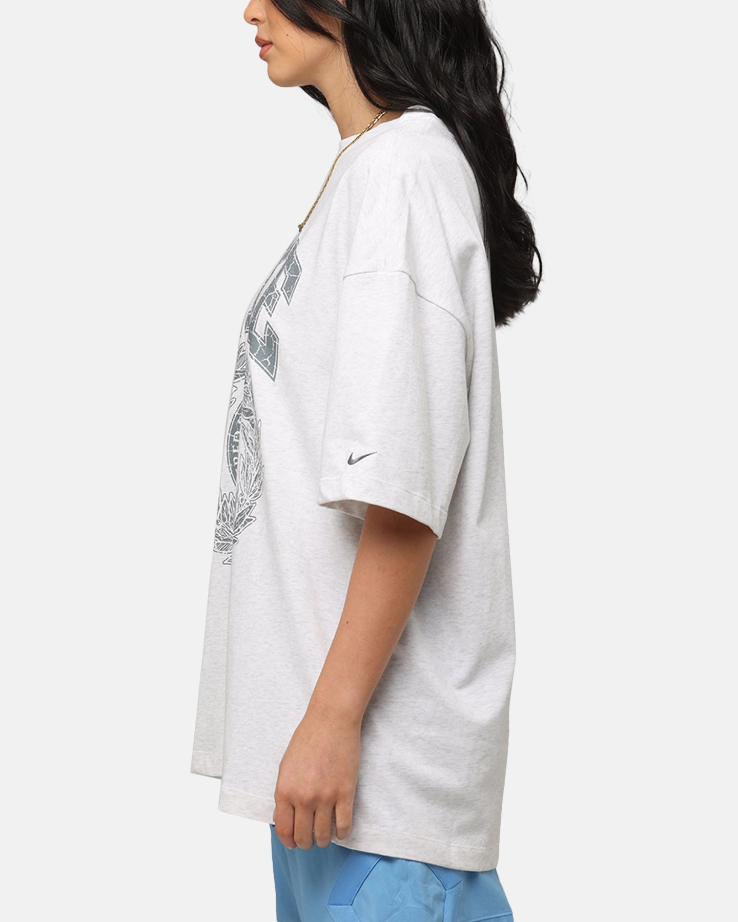 Nike Women's Sportswear Essential Oversized T-Shirt Birch Heather/Cool Grey Button Down