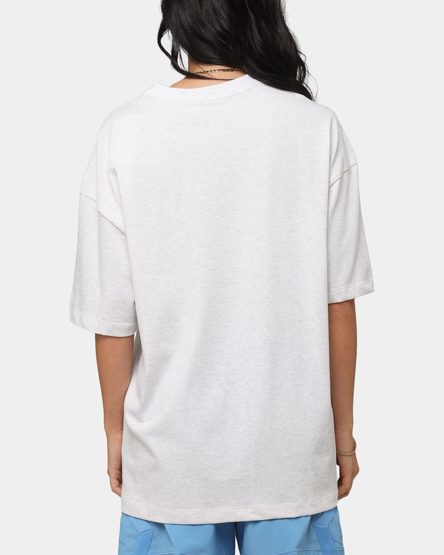 Nike Women's Sportswear Essential Oversized T-Shirt Birch Heather/Cool Grey Stylish and Fun Hygroscopic Fiber