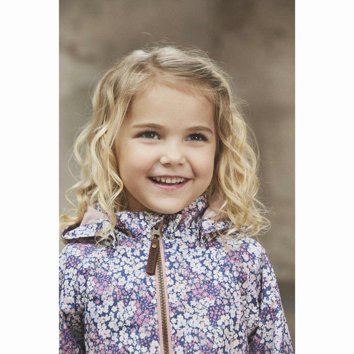 Touchscreen Compatible Cuffs Abrasion Resistant Finish En Fant Bridal Rose Jacket Shaped, AOP