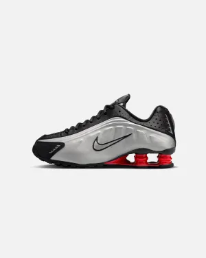 Nike Women's Shox R4 Black/Silver rubber - outsole - traction shoes hard - wearing outsole shoes
