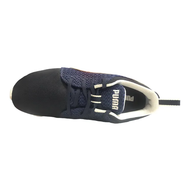 running on an outdoor track shoes Puma scarpa da ginnastica da uomo Carson Runner Knit 188150 07 blu