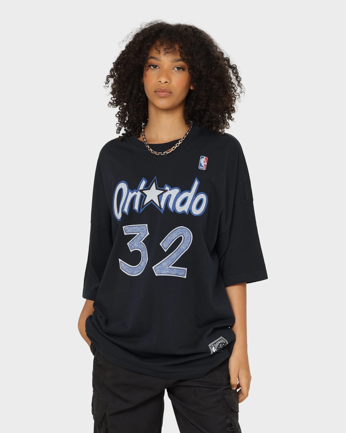 Street Casual Look Mitchell & Ness Orlando Magic Shaquille O'Neal #32 N & N Oversized T-Shirt Faded Black