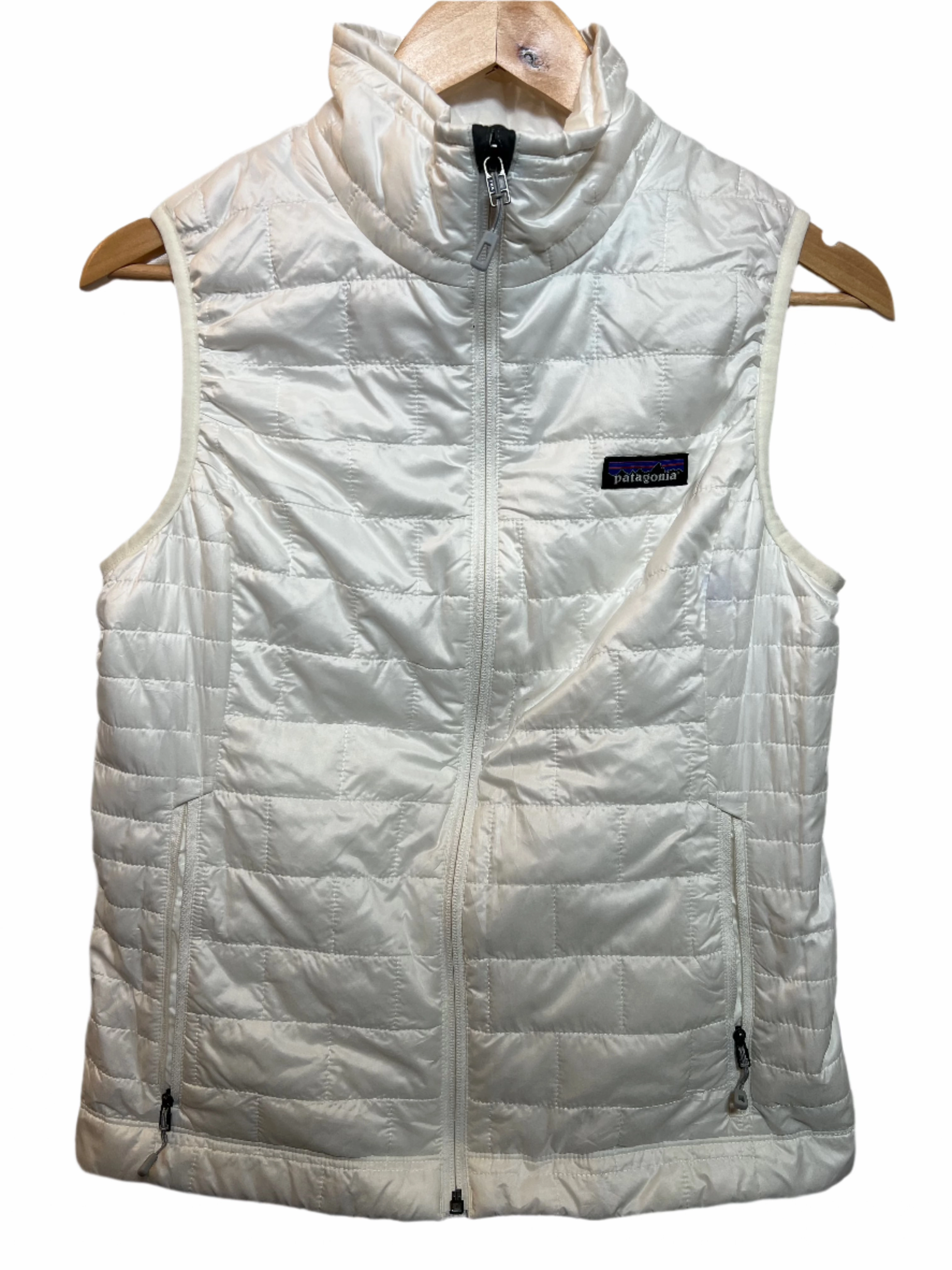 Patagonia Women's White Gilet Puffer (Size S) Unique Piece
