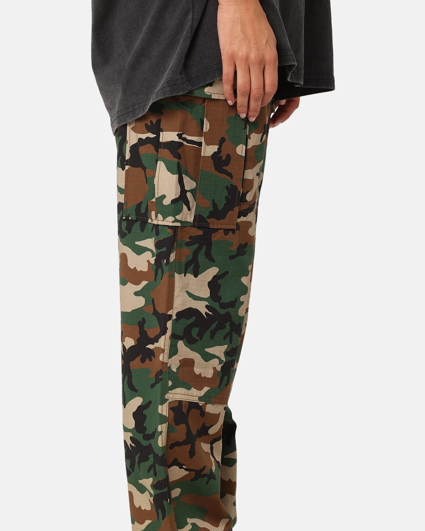 Essential Comfort Wear Chill Style X-Girl Women's Easy Cargo Pants Camo