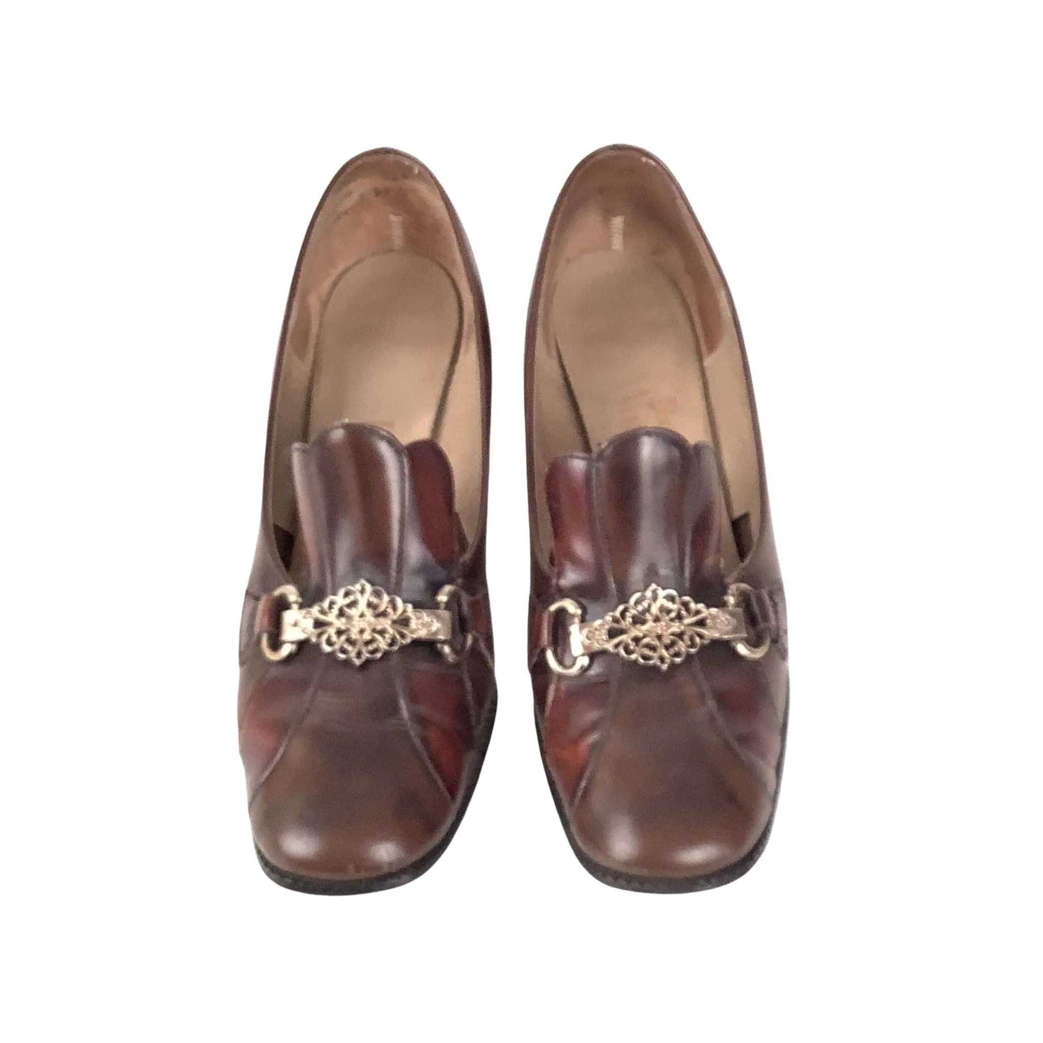 Pilgrim Style Pump Shoes
