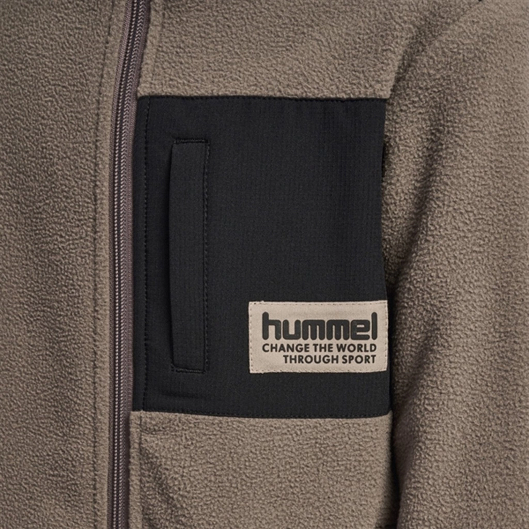 Reinforced Seam Construction Hummel Falcon Dare Fleece Jacket