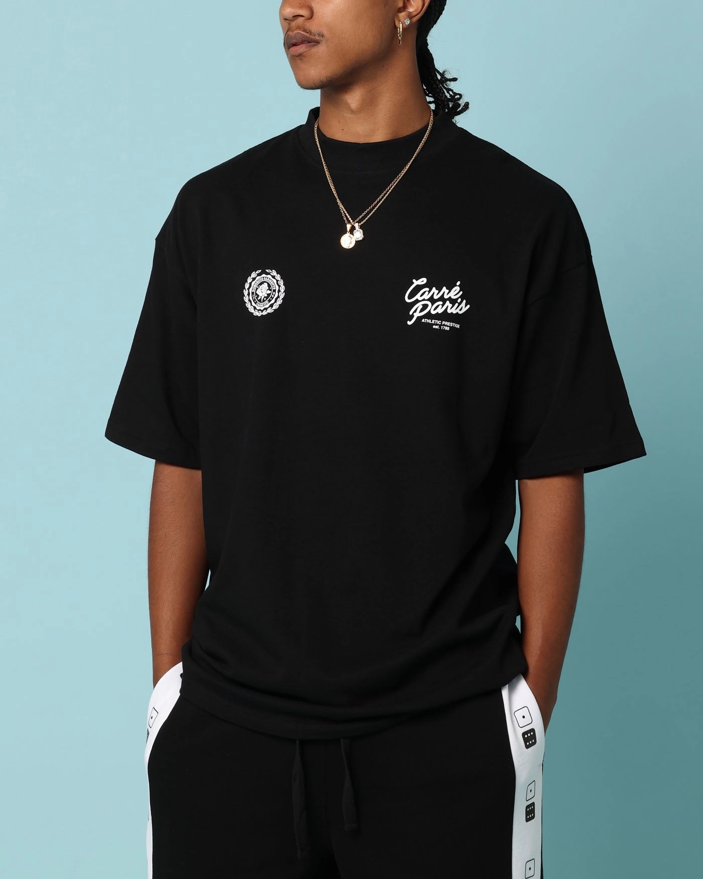 Fashionable Ease Modern Outfit Carr?? Gorgeous Script Oversized T-Shirt Black