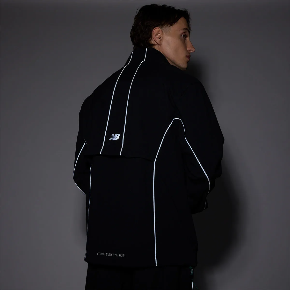 Run Energy Jacket 'Black' Comfort Frame Walking Sessions