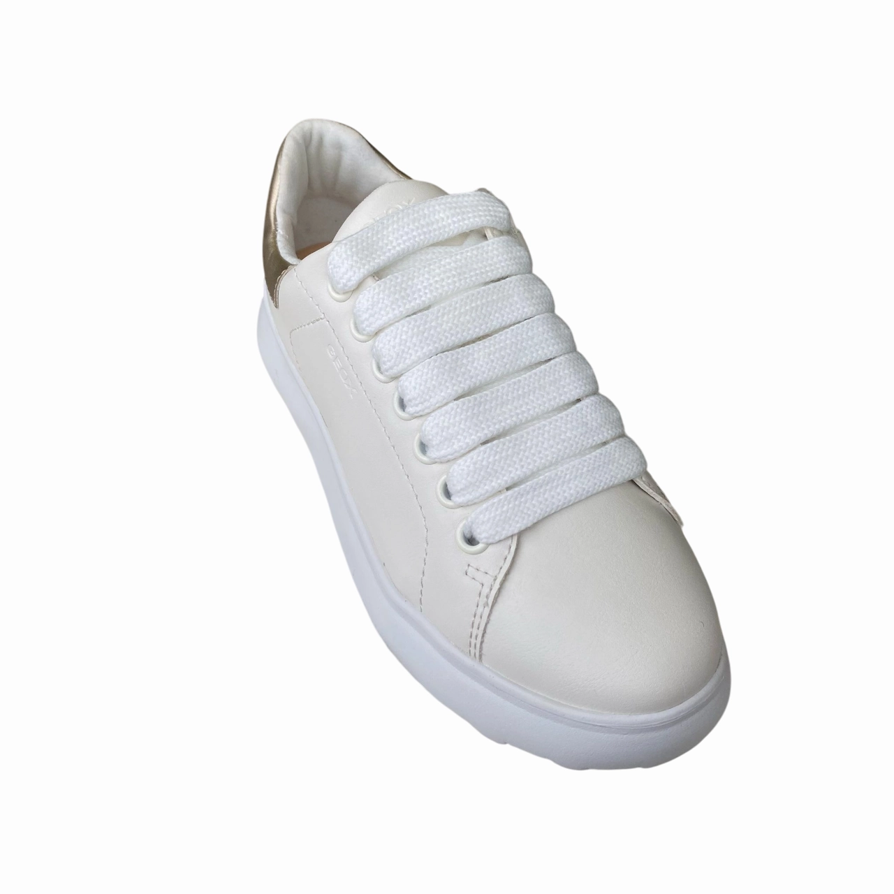 running in an airport area shoes mobility improvement Geox scarpa sneakers da ragazza Puffypop 8056226640881 bianco-platino