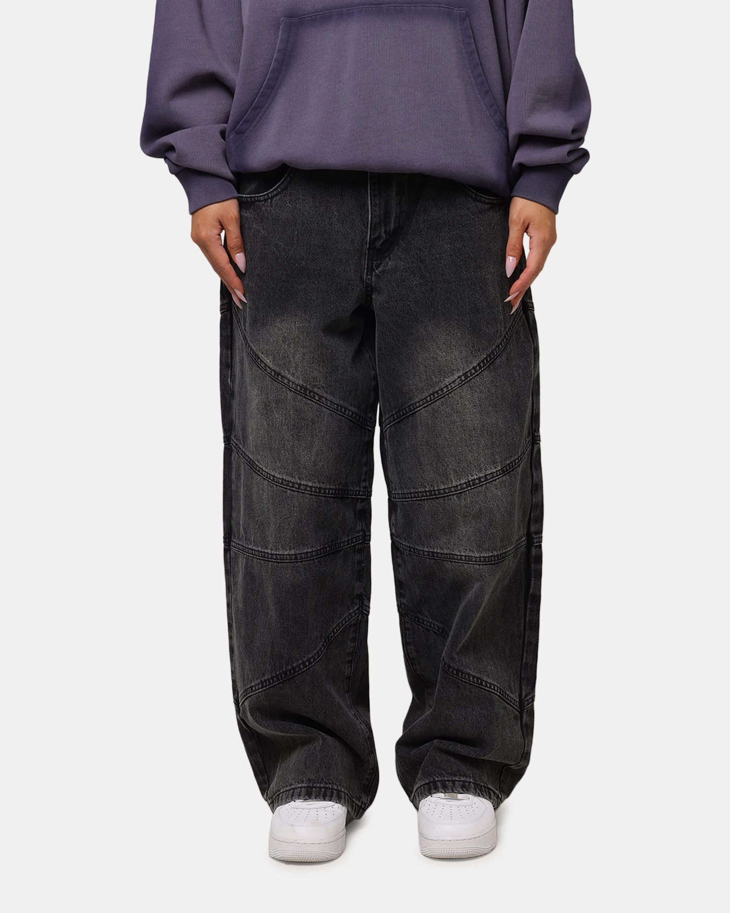Comfortable Movement Saint Morta Amplus Armoury Jeans Black Shadow