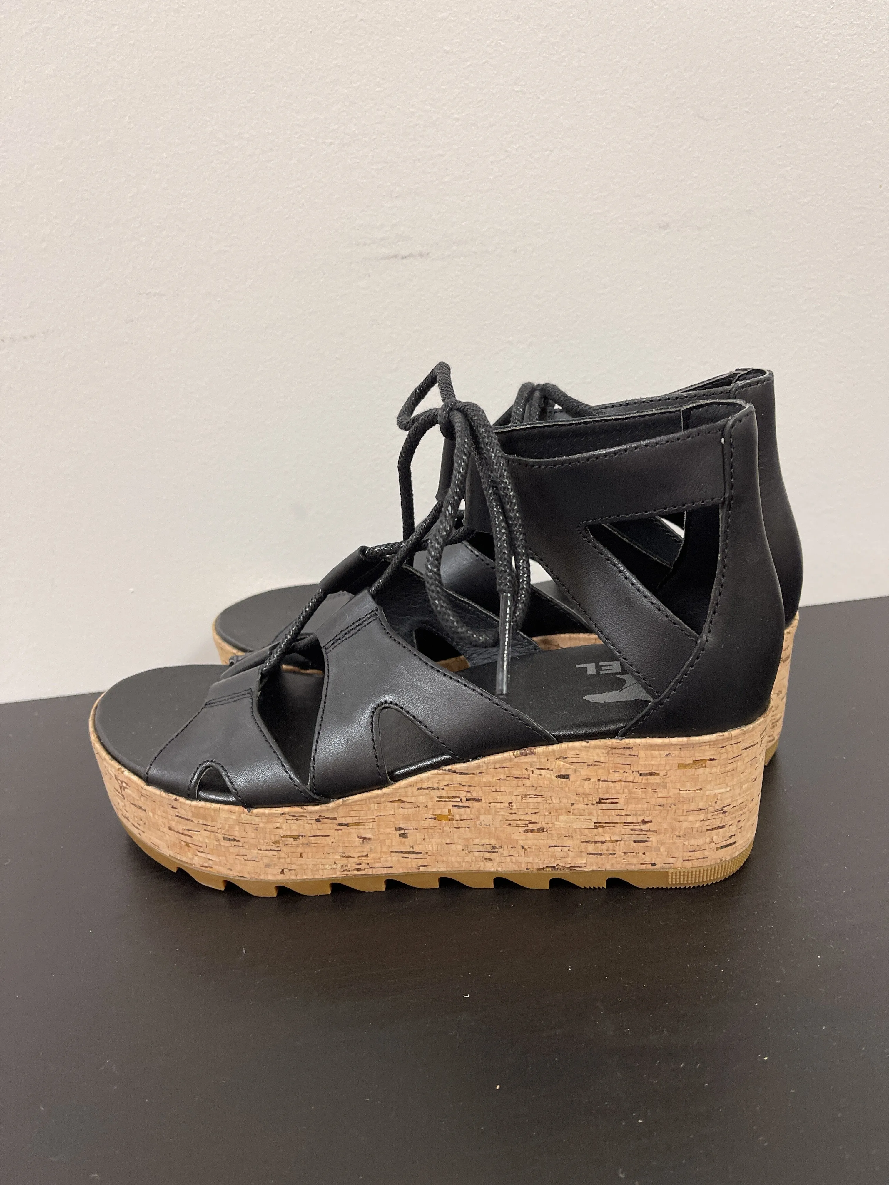 Sandals Heels Wedge By Sorel  Size: 8