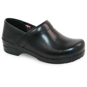 Sanita Addison Women's Cabrio Black Nursing Clog
