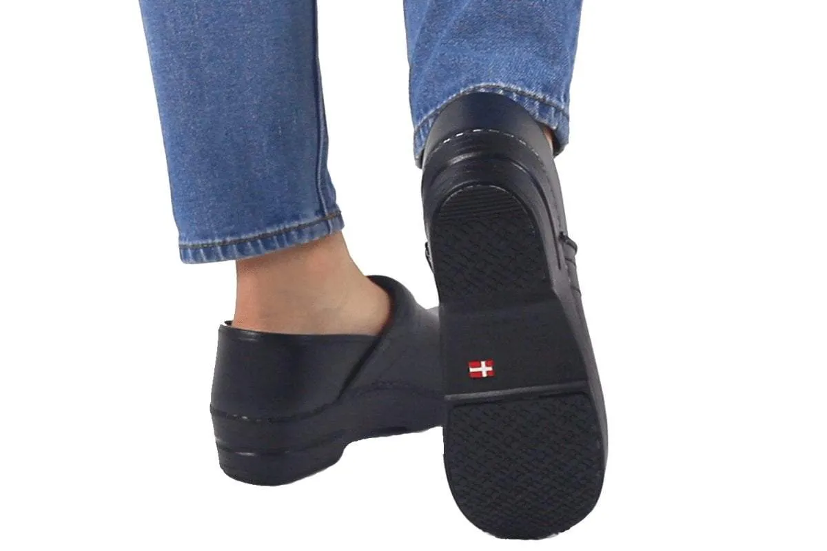 Sanita Aubrey Women's PU-coated Leather Nursing Clog