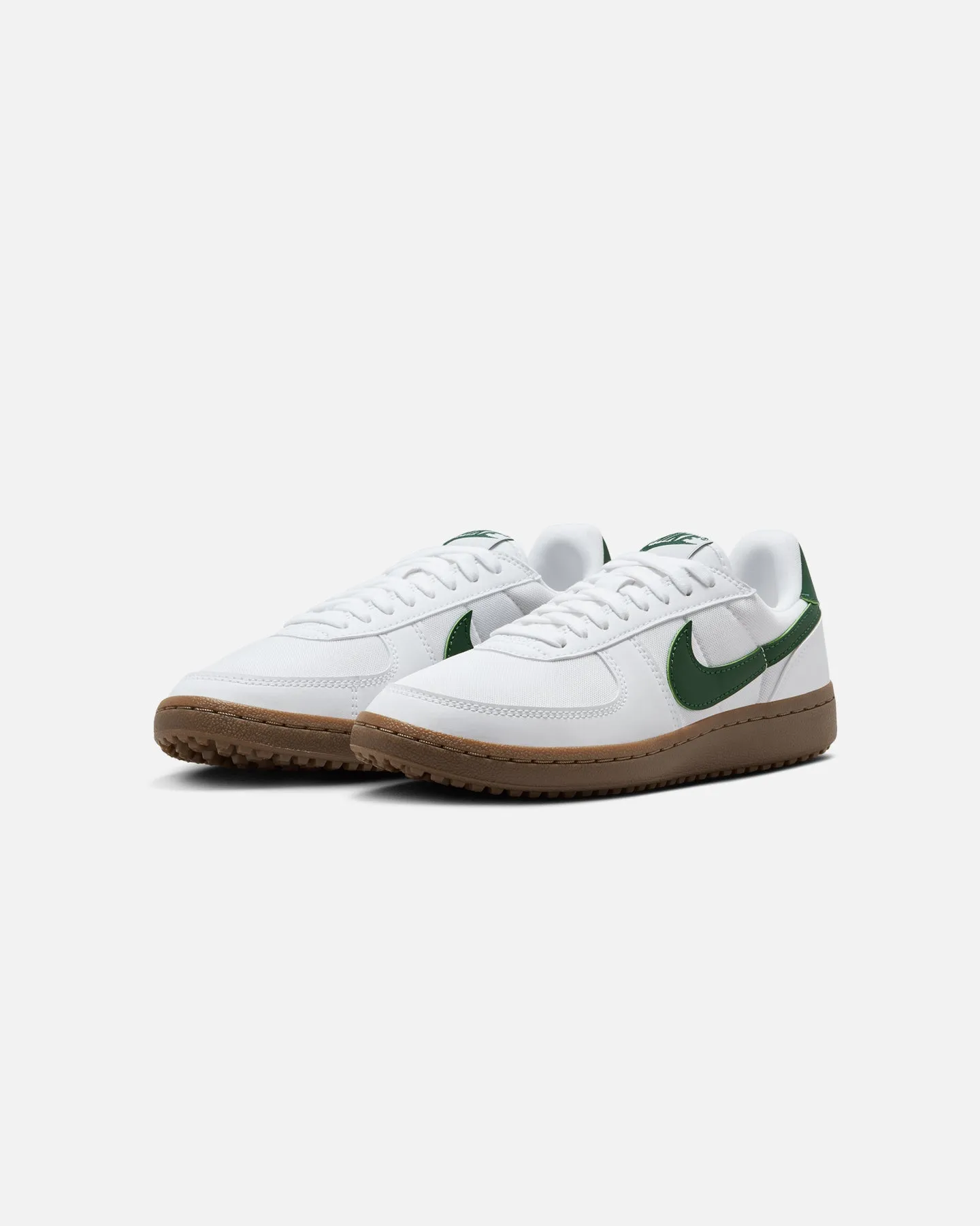 Nike Women's Field General White/Green 5K Run