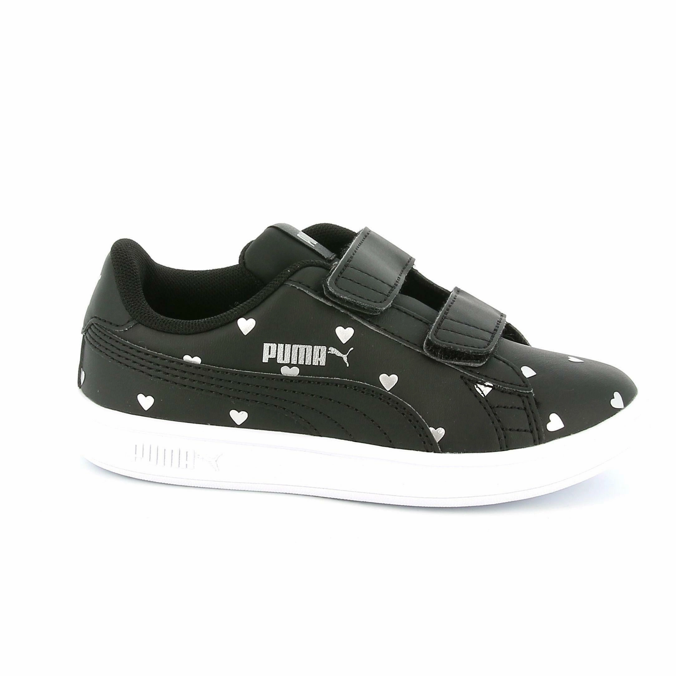 snug - fit shoes fair - themed running shoes Puma sneakers da bambina con velcro Smash v2 L Studs V PS 374844 01 black