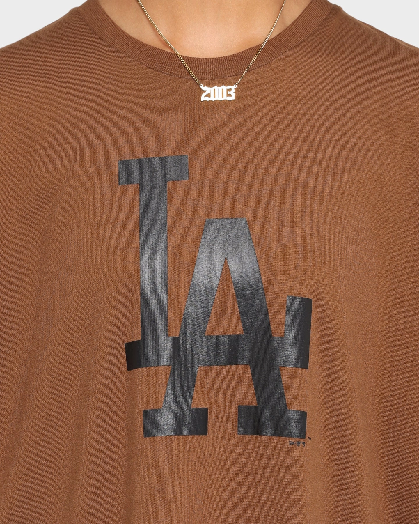 New Era Los Angeles Dodgers Oversized T-Shirt Chocolate Soft Layering
