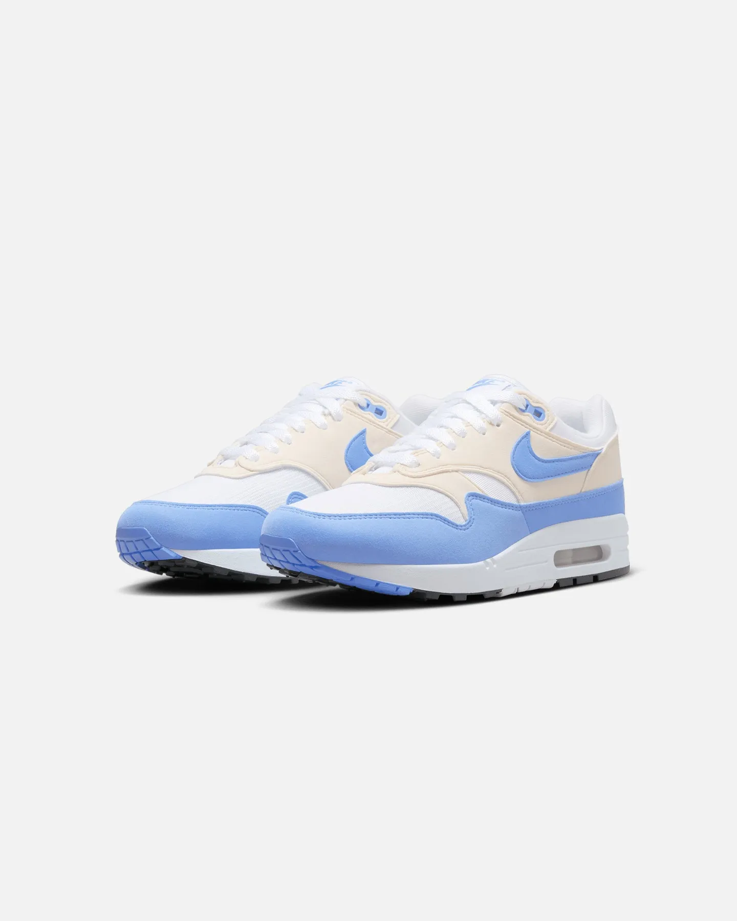 Rolling Transition Tech Nike Women's Air Max 1 White/Royal Pulse-Phantom Black