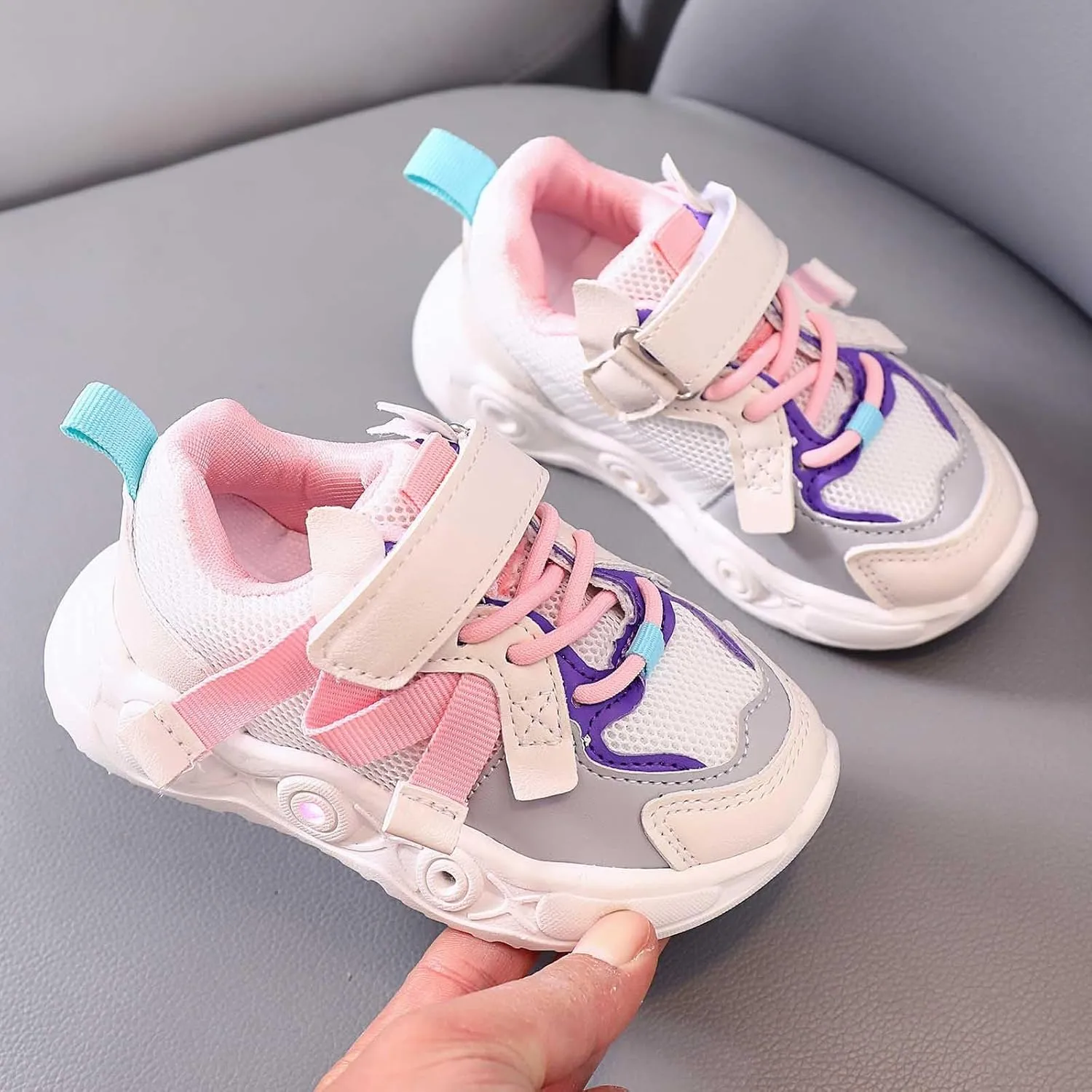 Sneakers for Girls Breathable Comfortable Luminous LED Flashing Fashion Sports Shoes with Hook and Loop Kids Running Shoes
