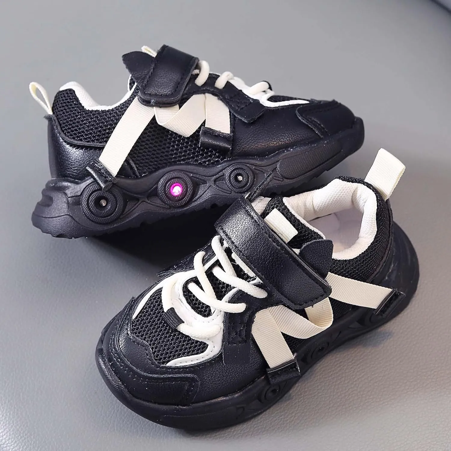 Sneakers for Girls Breathable Comfortable Luminous LED Flashing Fashion Sports Shoes with Hook and Loop Kids Running Shoes