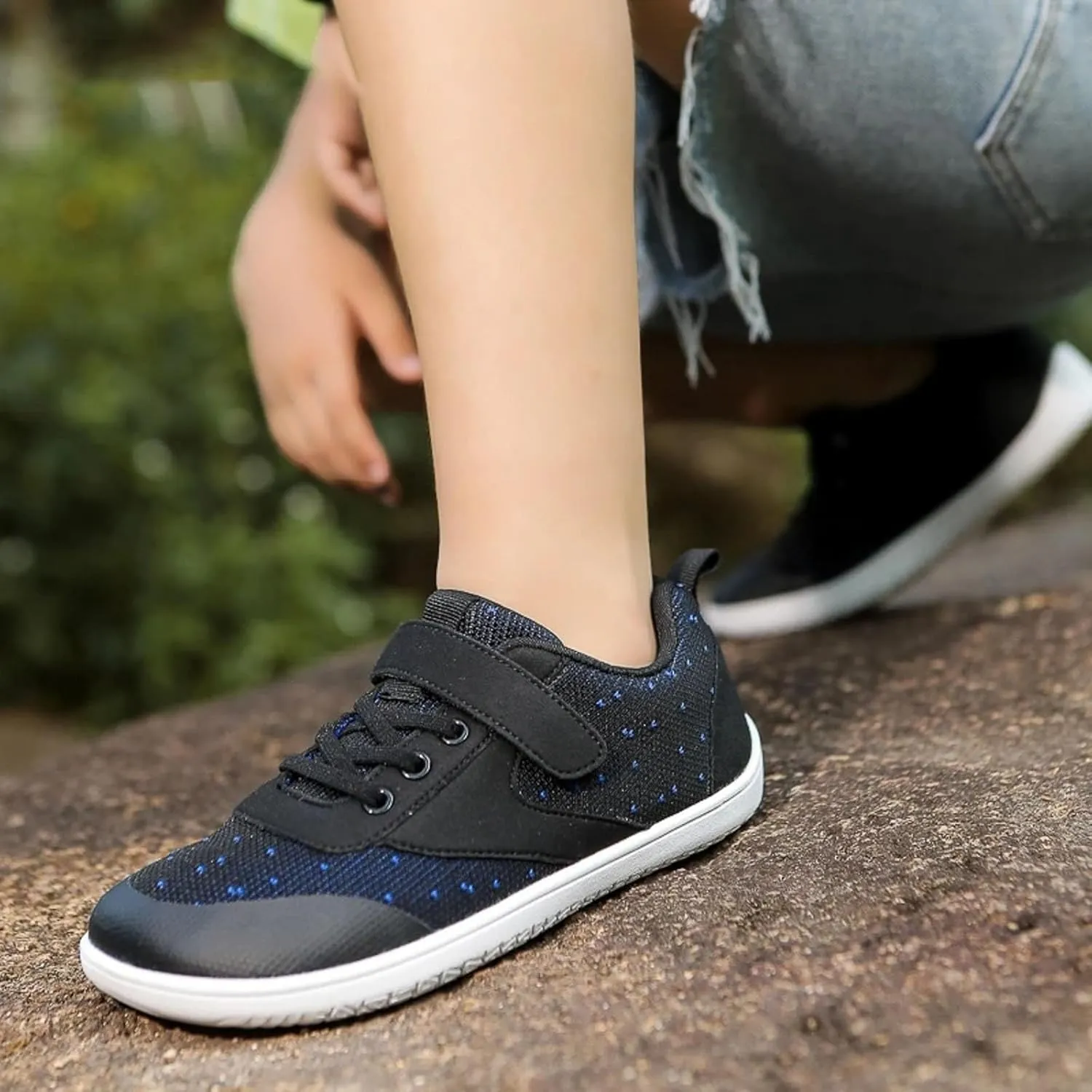 Sneakers for Girls Fashion Breathable Mesh Running Sneakers with Hook and Loop Comfortable Lightweight Sports Shoes
