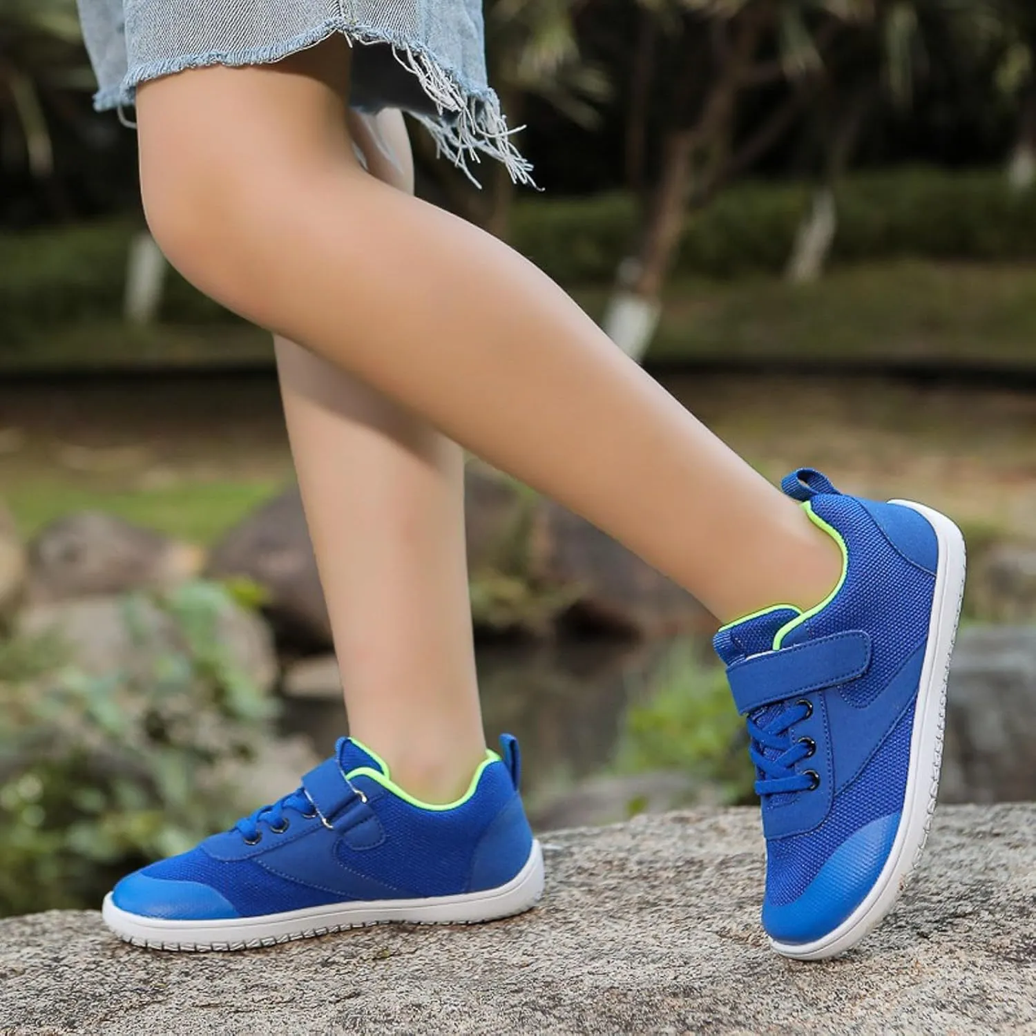 Sneakers for Girls Fashion Breathable Mesh Running Sneakers with Hook and Loop Comfortable Lightweight Sports Shoes