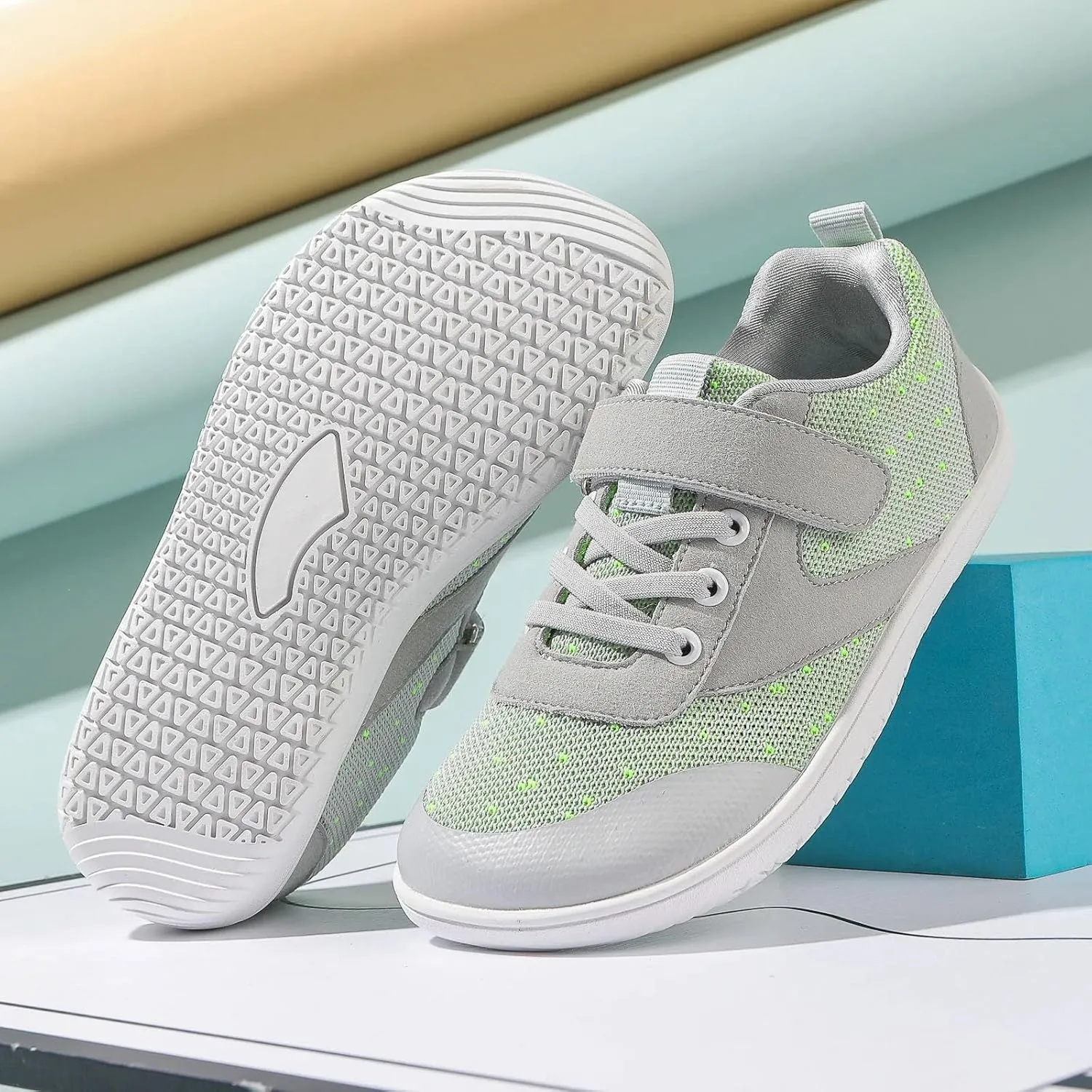 Sneakers for Girls Fashion Breathable Mesh Running Sneakers with Hook and Loop Comfortable Lightweight Sports Shoes