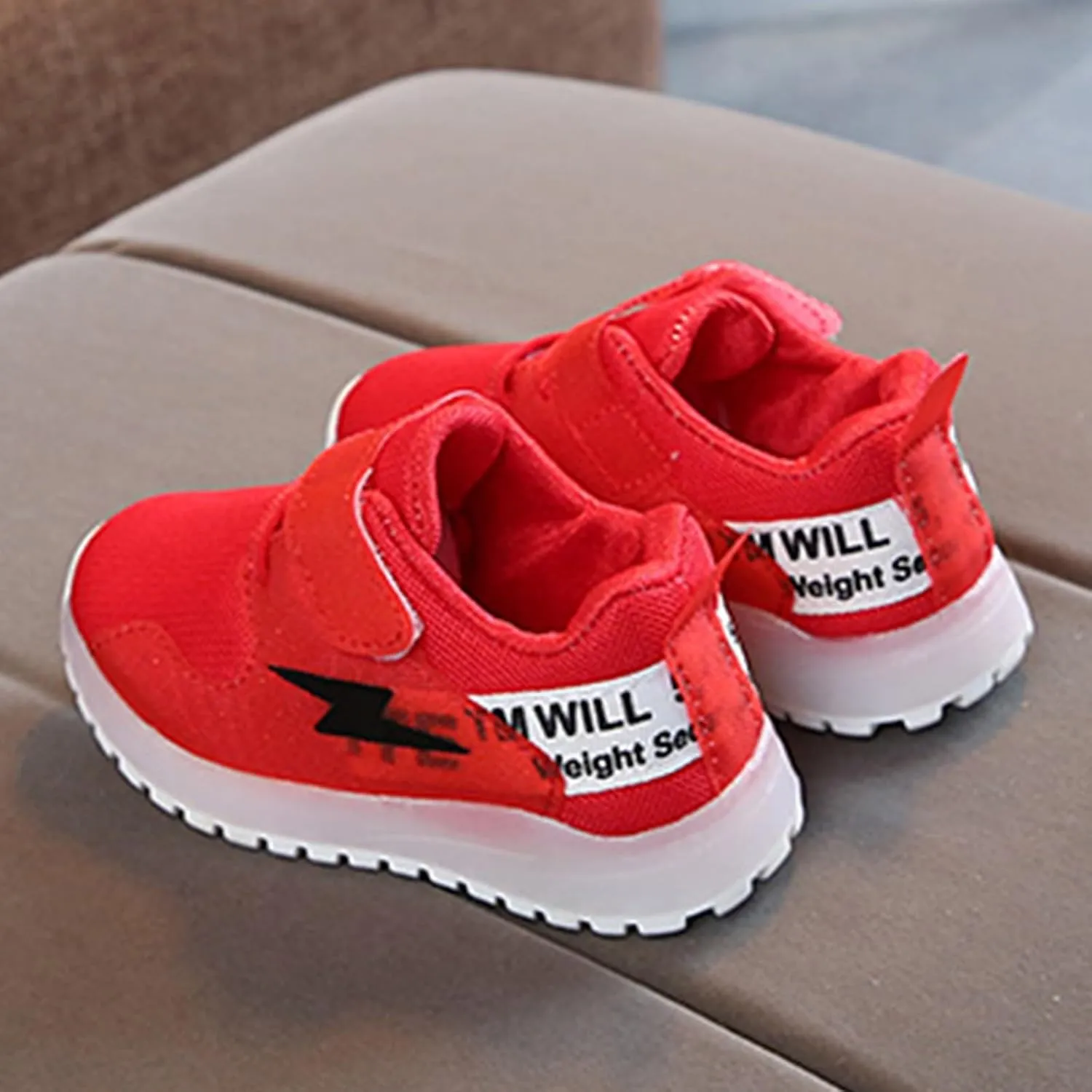 Sneakers for Girls Fashion Casual Luminous Shoes for Kids Running Walking Soft Bottom Breathable Non Slip Sports Shoes