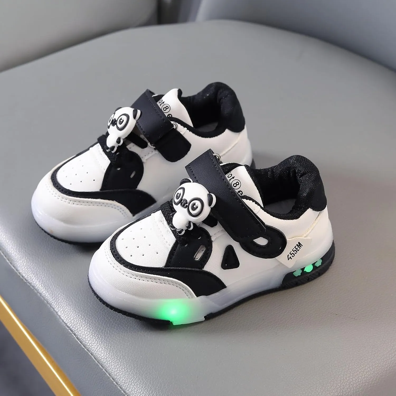 Sneakers for Girls Fashion Light Up Breathable Shoes for Girls Birthday Running Walking Non Slip Sports Shoes