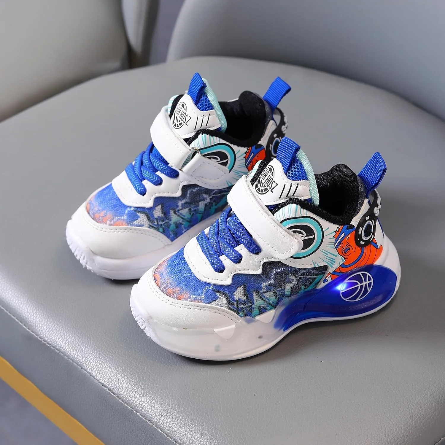 Sneakers for Girls Fashion Luminous Comfortable Breathable Light Up Shoes with Hook and Loop Kids Flashing Sports Shoes