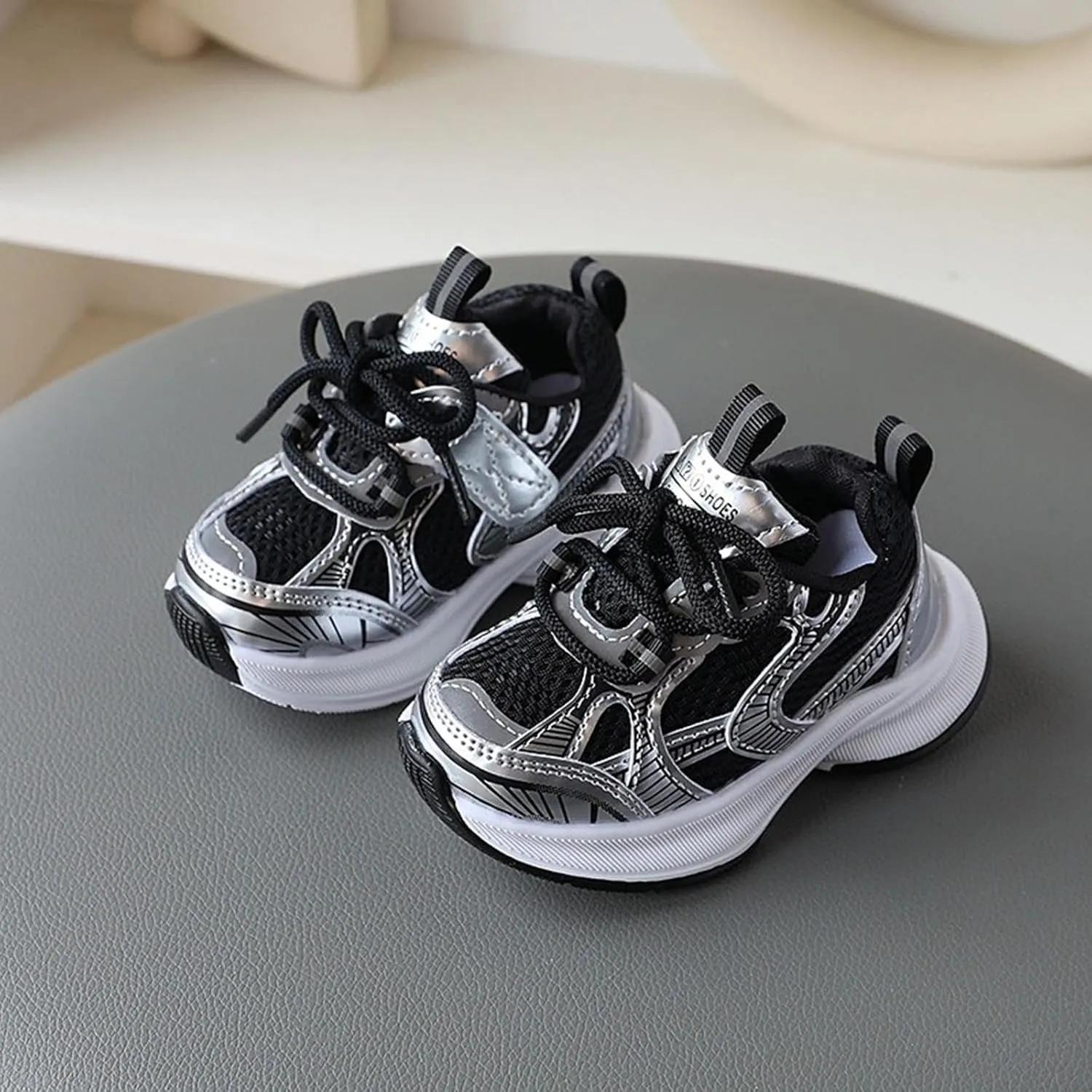 Sneakers for Girls Lightweight Breathable Causal Shoes Lace Up Comfortable Walking Shoes Fashion Thick Sole Sports Shoes