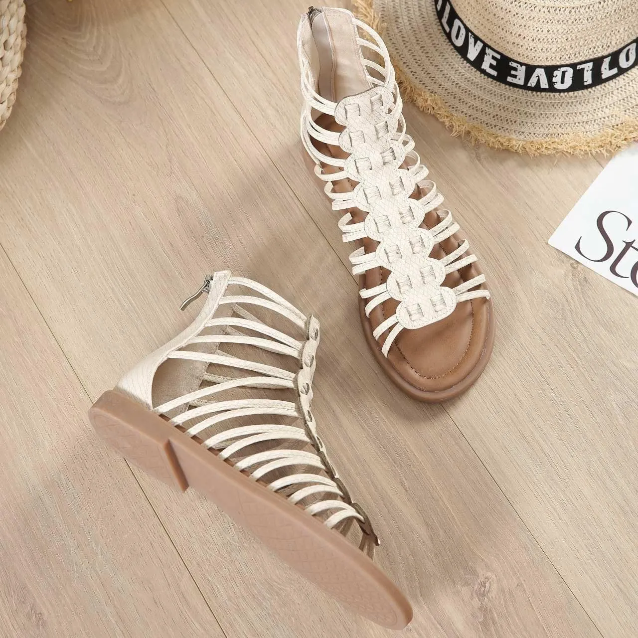 Soft Leather Roman Sandals Women 2024 Summer New Soft Sole Outwear Fisherman Strappy Thongs Open Toe Back Zip Beach Shoes