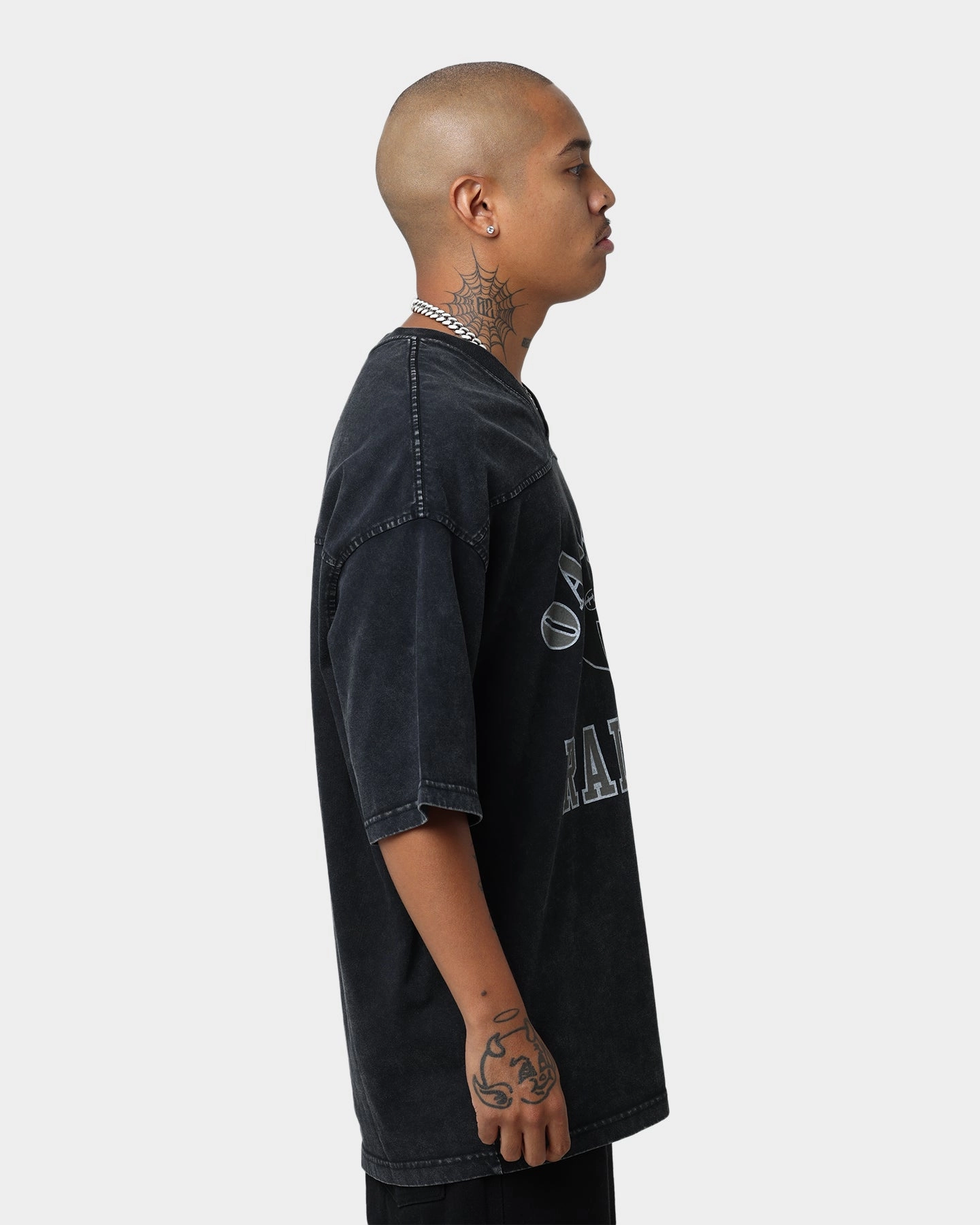 Mitchell & Ness Las Vegas Raiders Winners Oversized T-Shirt Faded Black Cozy Comfort Look DropShoulderDesign