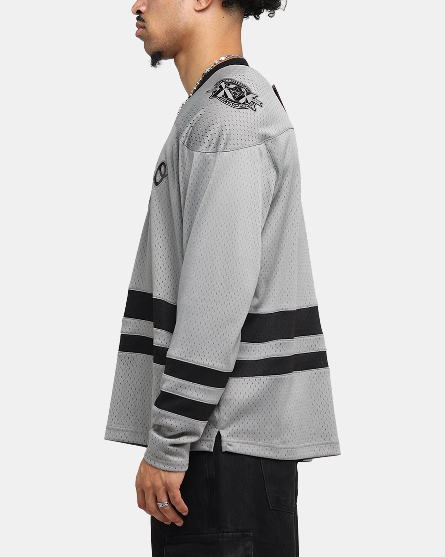 Shape Retention Fabric Contoured Ergonomic Fit Mitchell & Ness Chicago Bulls Chrome Jersey Gunmetal Grey