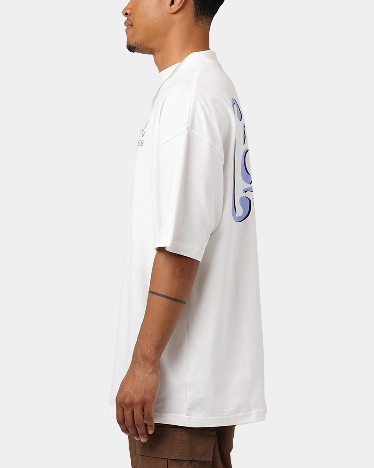 Carr?? Deli Oversized T-Shirt Off White Breathable Cotton Fabric Low Profile Silhouette