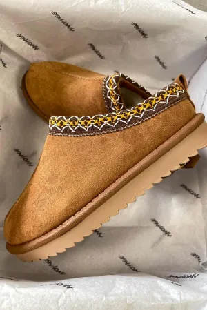 TAZMEN Suede Embroidered Slippers - Camel