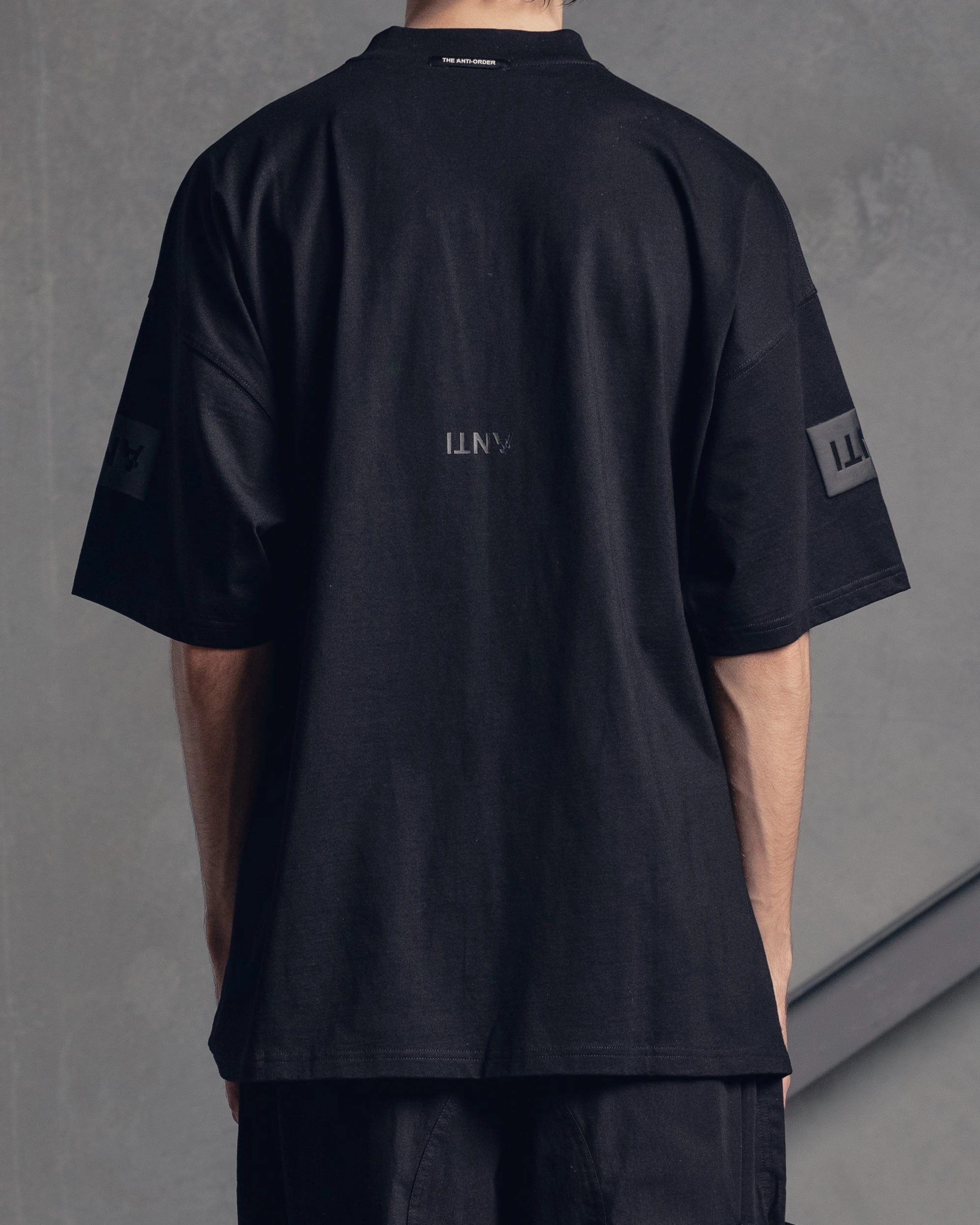 Ultimate Wear The Anti Order Oversized Box T-Shirt Black/Black