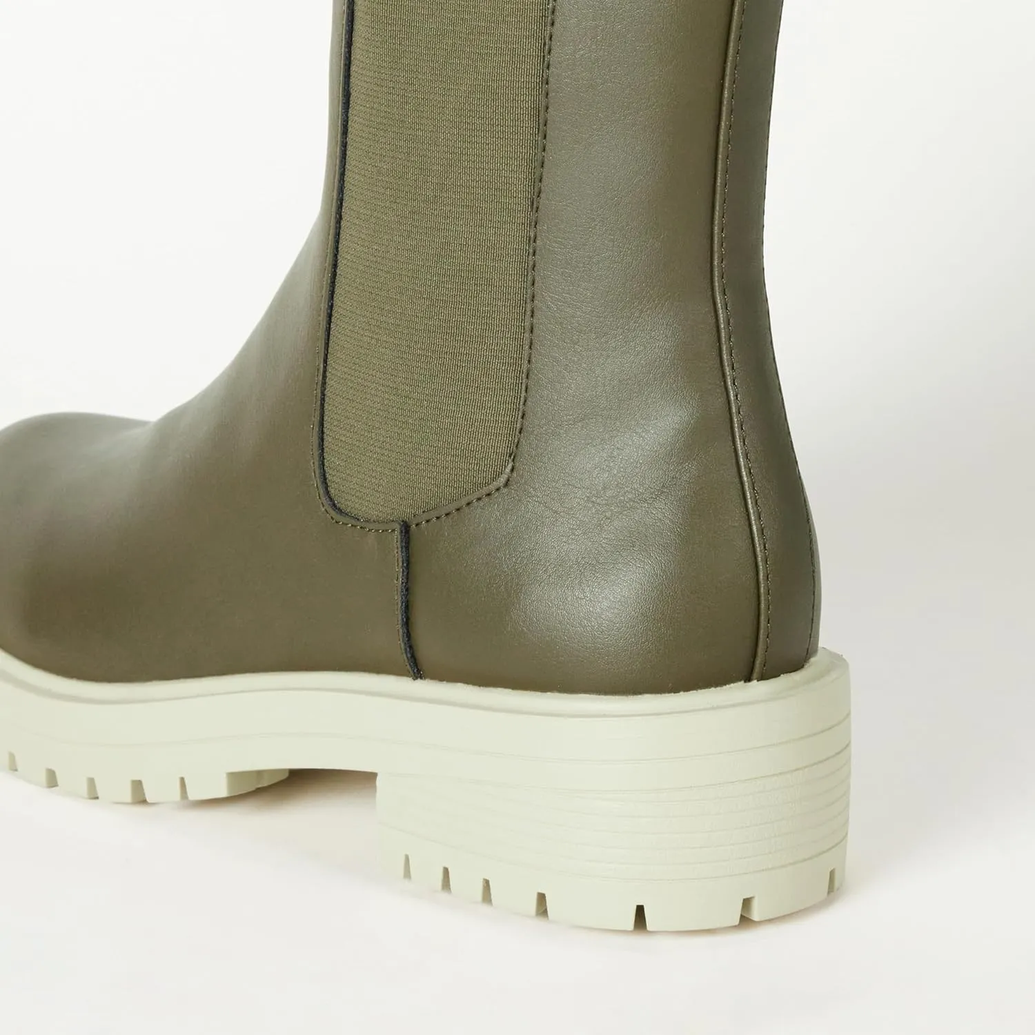 The Drop Women's Saviah Chunky Sole Pull-On Chelsea Boot