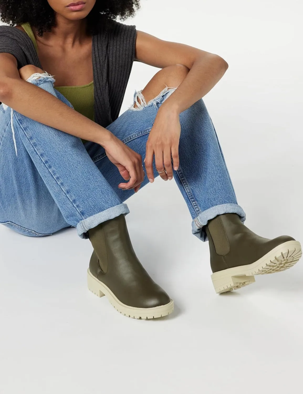 The Drop Women's Saviah Chunky Sole Pull-On Chelsea Boot