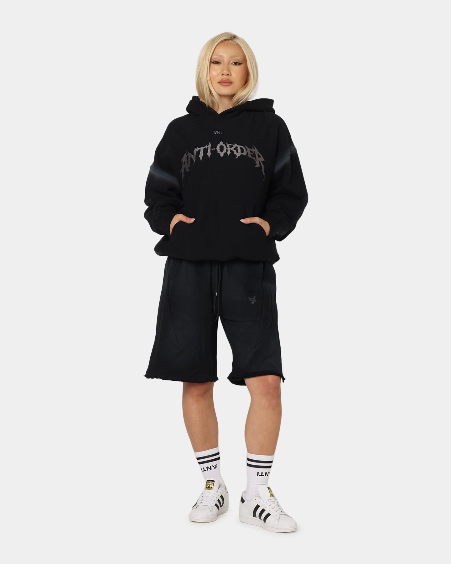 Trendy Cut Seamless Waist Technology The Anti Order Apocalypse Sweat Shorts Sunfade Black
