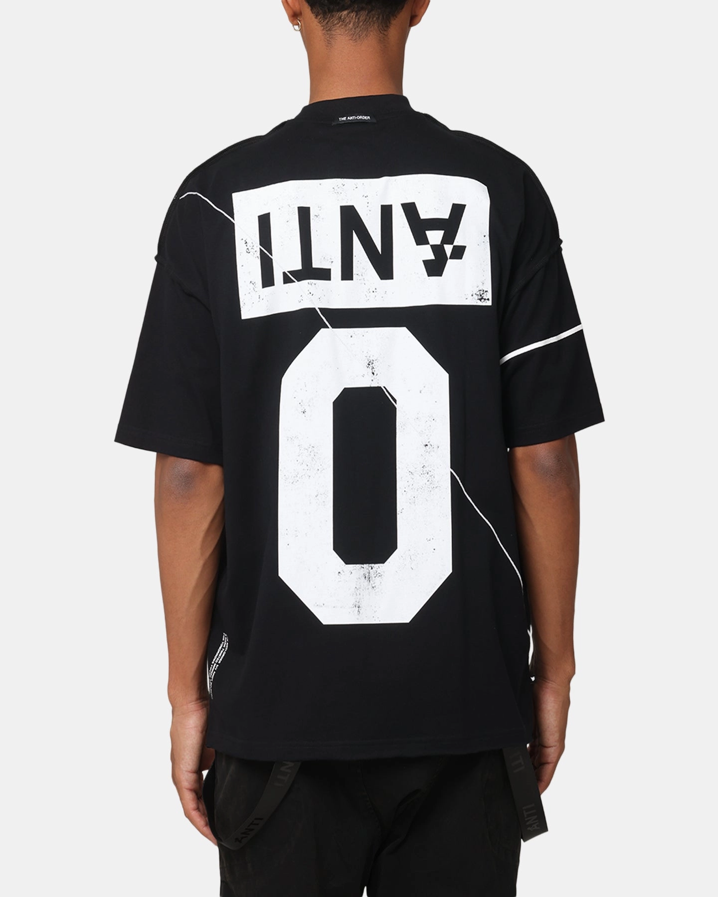 The Anti Order Azero Non Seam Oversized T-Shirt Black/White Street Trend Look