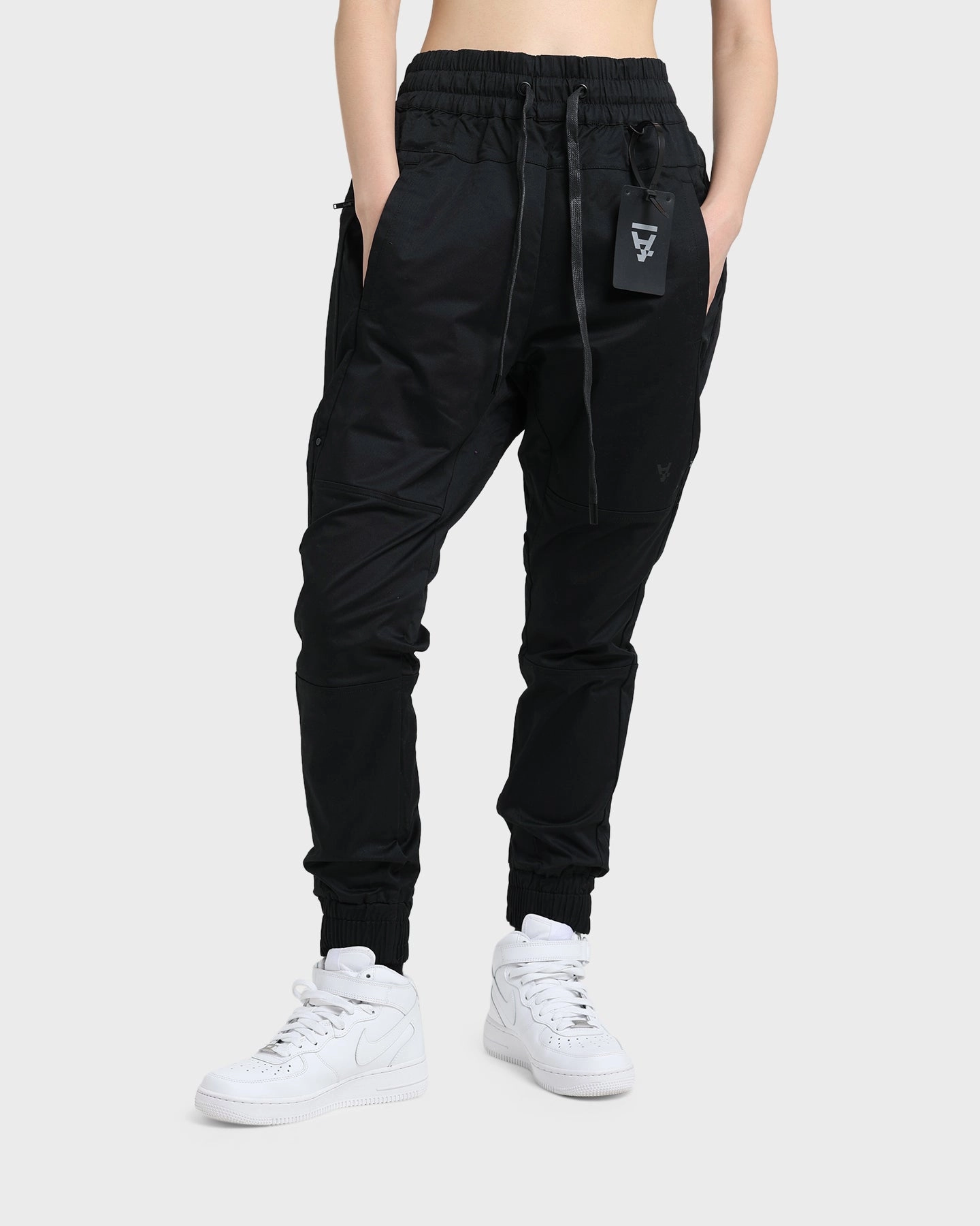 The Anti-Order Component Sneaker Jogger Black Chilly Wear Flattering Shape