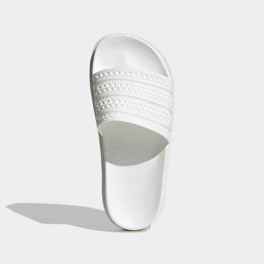 Classic Design running in a lake area shoes Adidas Adilette Bonega Slides Women's GY0886