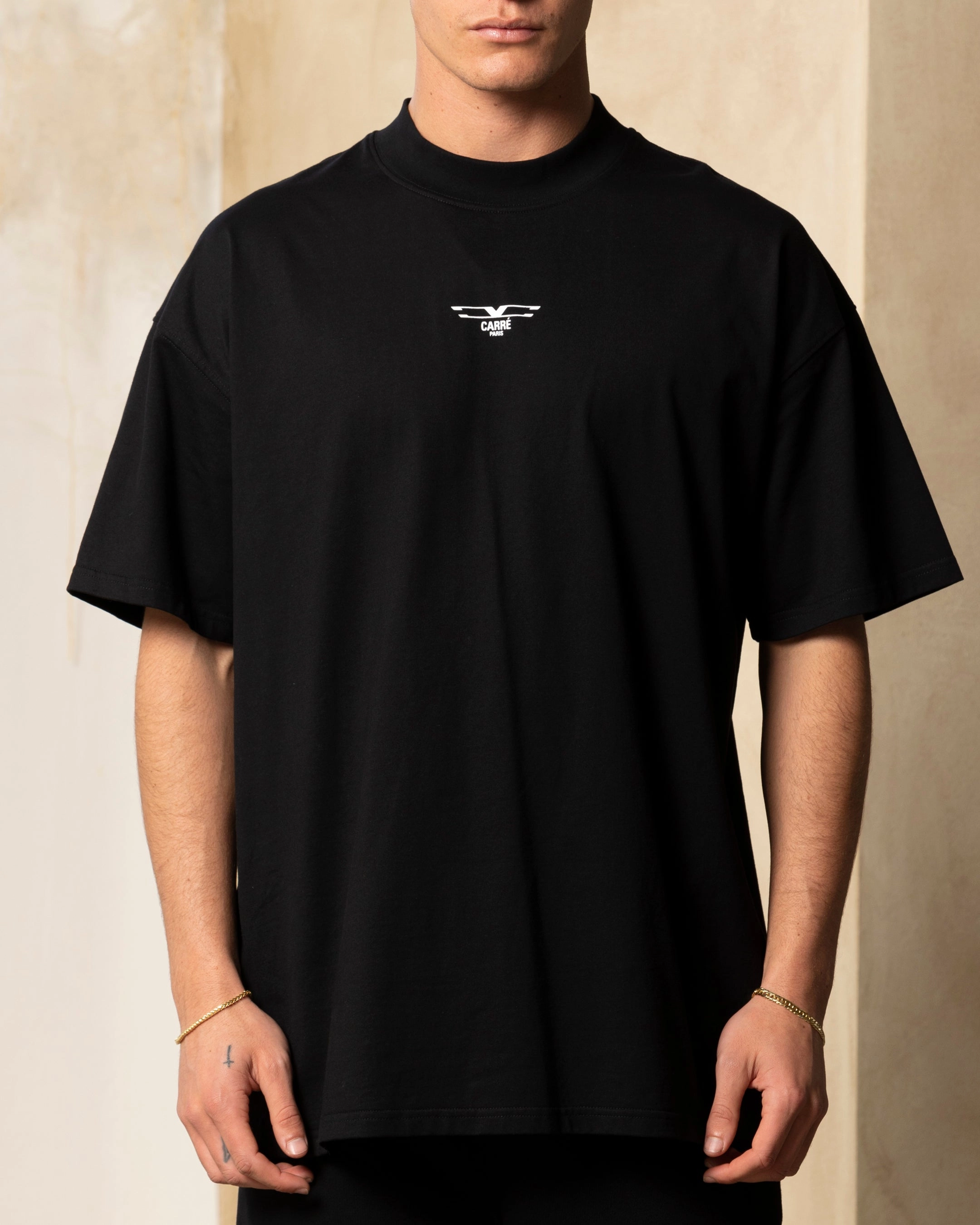 Carre Revolution Oversized T-Shirt Black Timeless Design