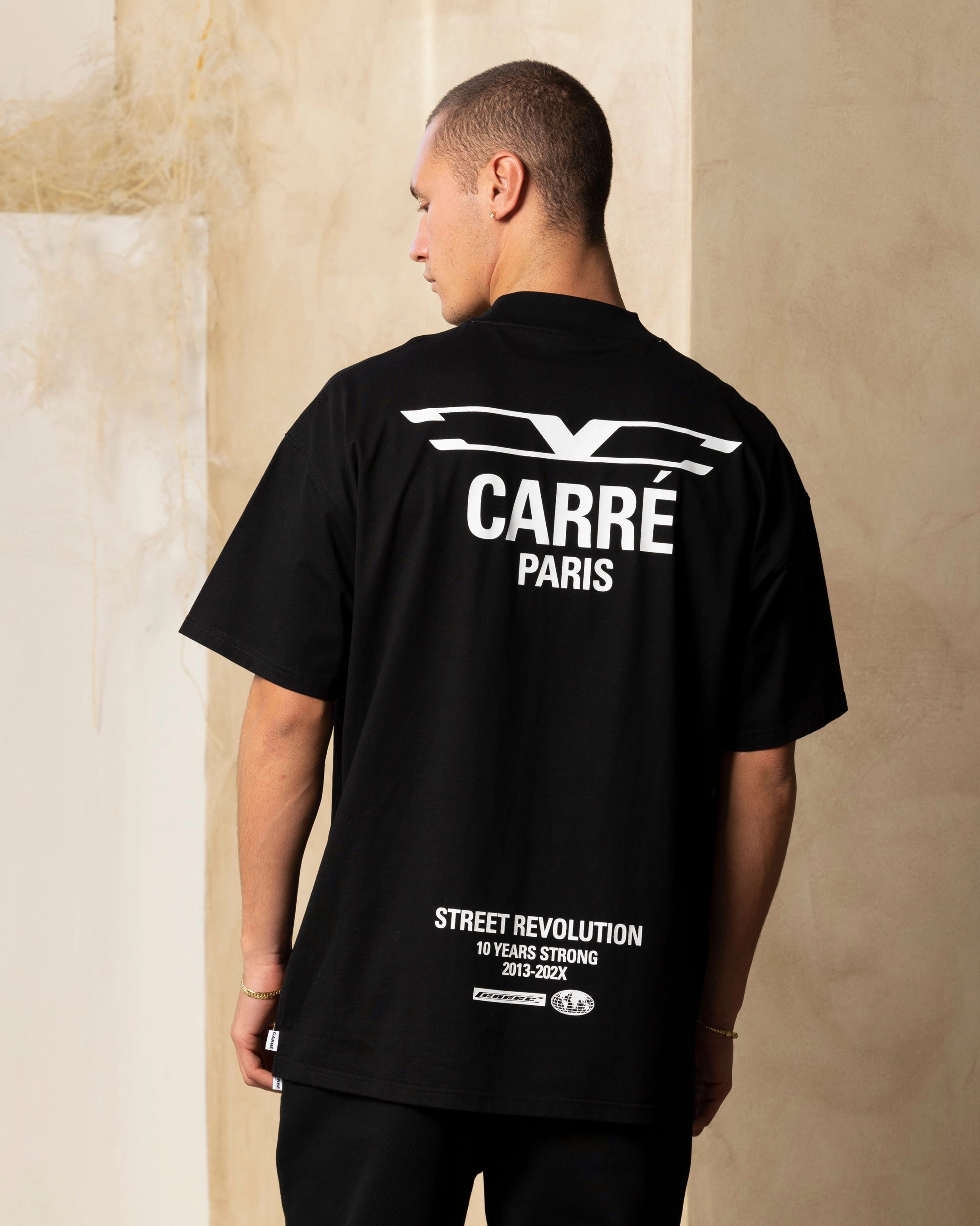Carre Revolution Oversized T-Shirt Black Versatile and Stylish Tear Resistant