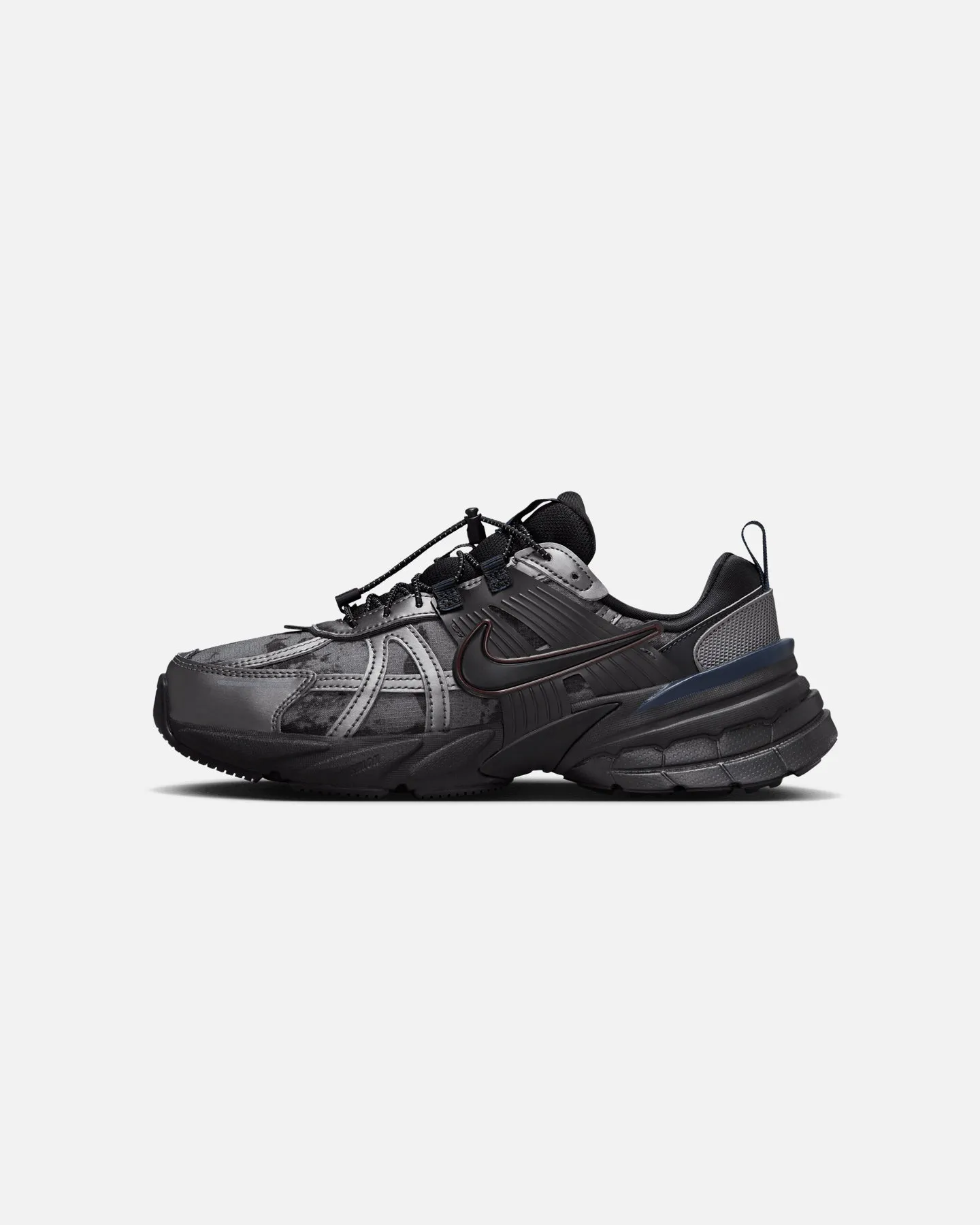 Nike Women's V2K Run Metallic Dark Grey/Black sandy terrain Bouncy Long Distance Cushioning