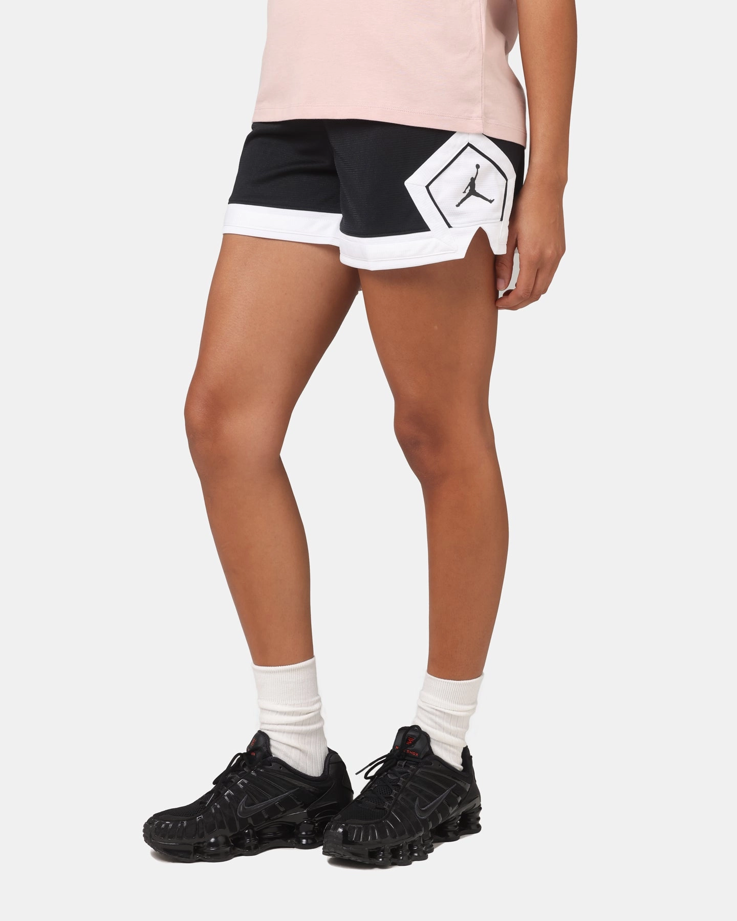 Softened Hem Jordan Women's 4" Diamond Shorts Black/White/White